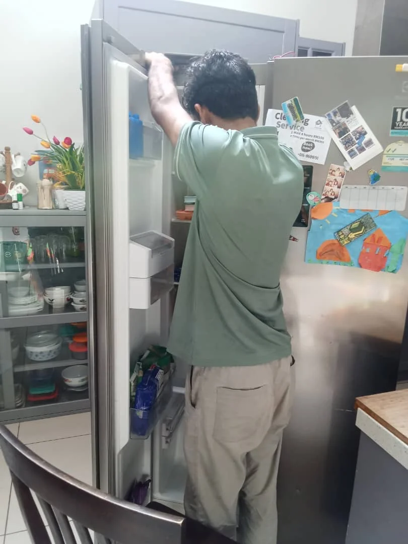 Trusted residential refrigerator repair specialist service